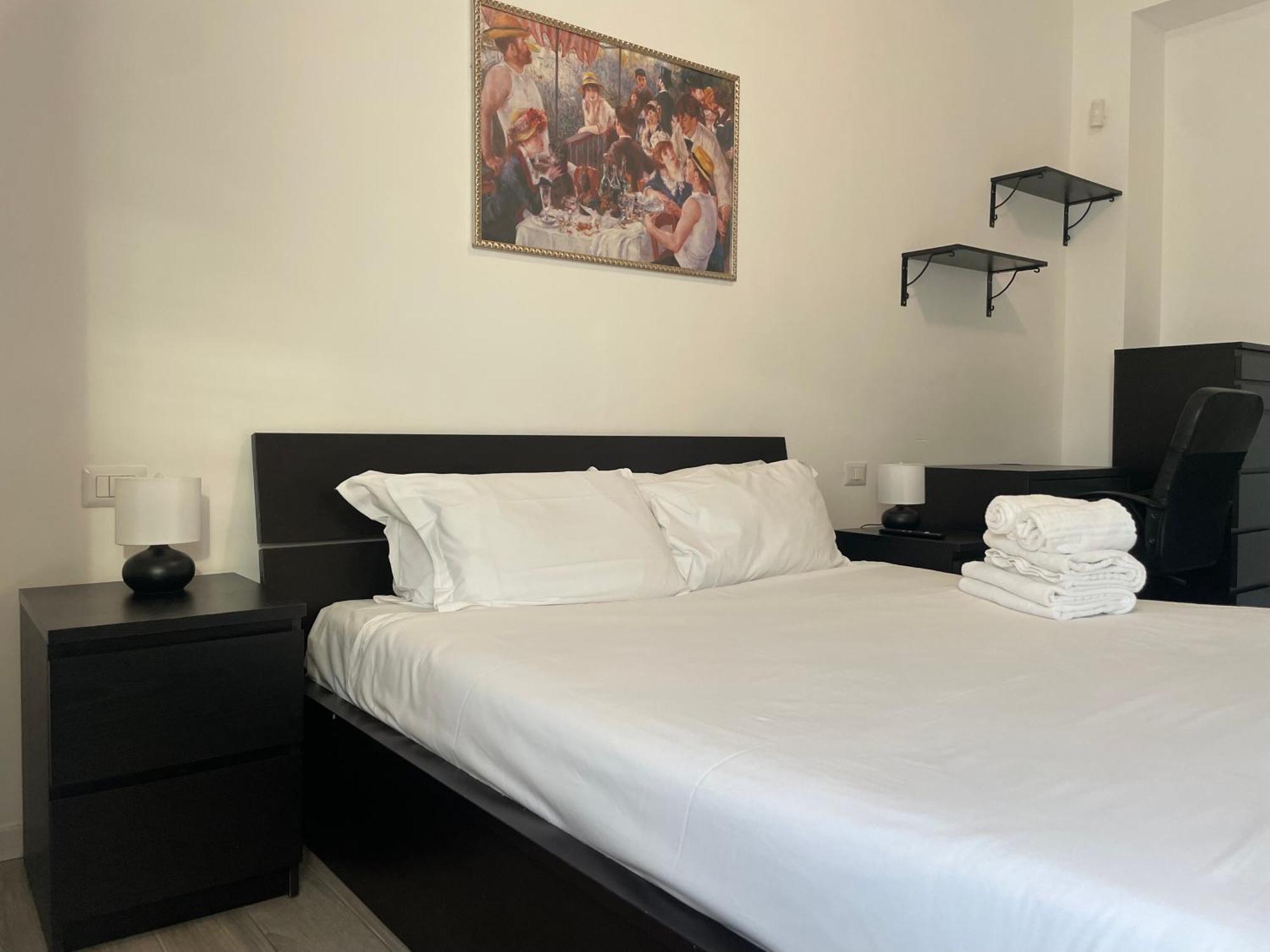 Gardone Apartment - Ampio Appartamento Con 2 Camere Da Letto - Comodo Per Duomo! Милан Экстерьер фото